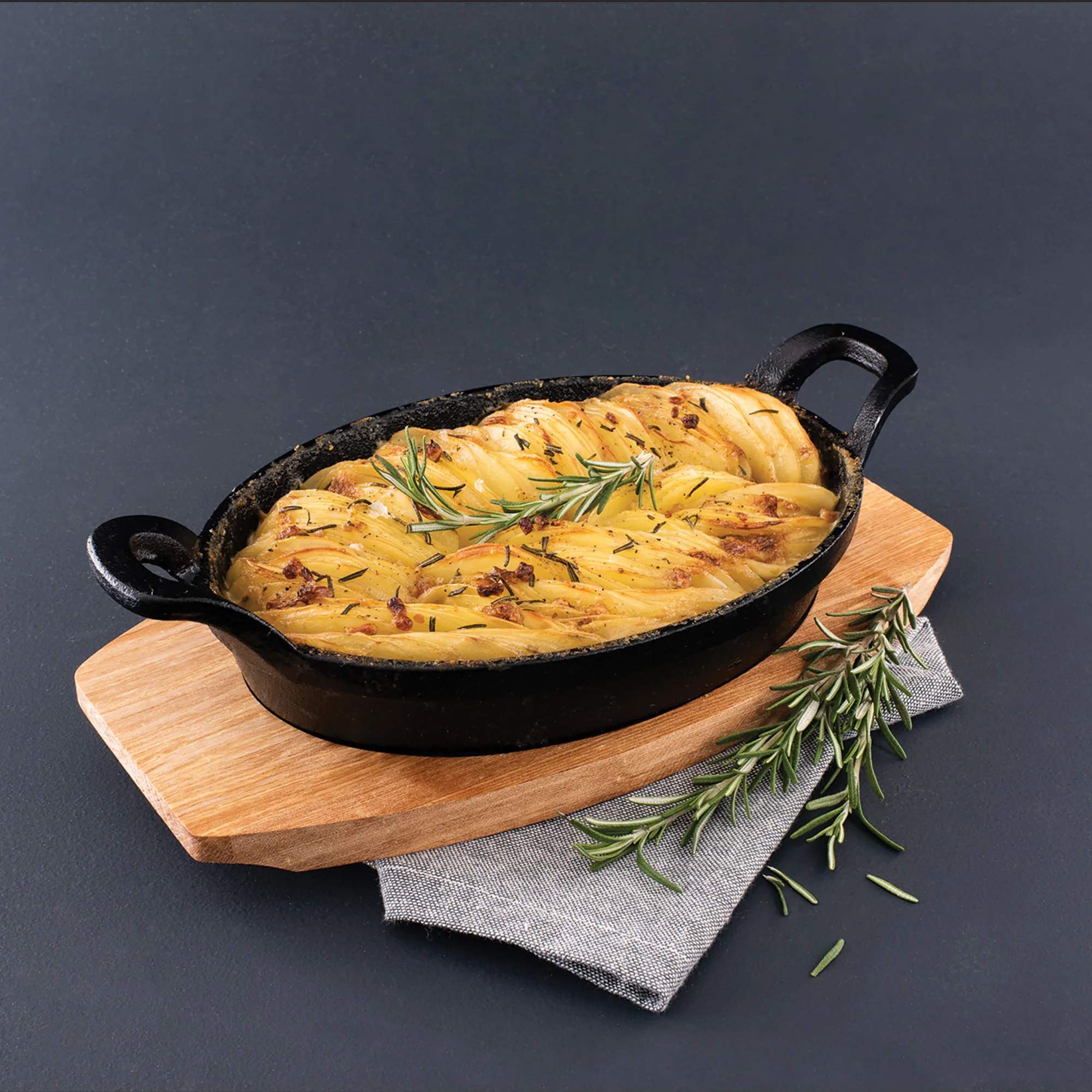 PYROCAST Oval Gratin with Maple Tray - Image 2